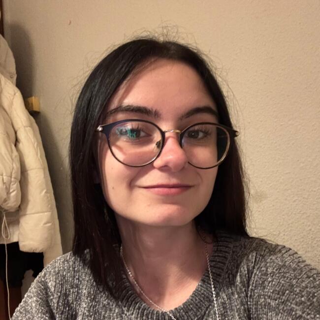 Canguro en Móstoles: Ainara