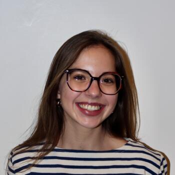 Babysitter Châteaubourg: Agathe