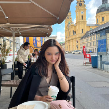 Babysitter München: Simran