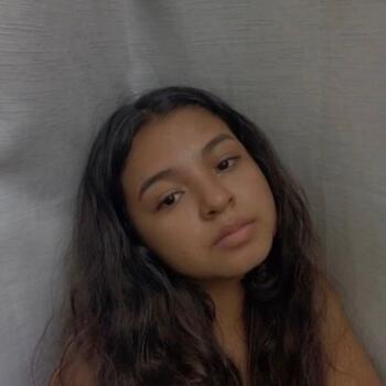 Babysitter in Arraiján: Justine