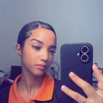 Babysitter in Goiânia: Sylmara Evilyn Fernandes