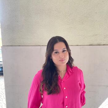 Babysitter in Evora: Larissa