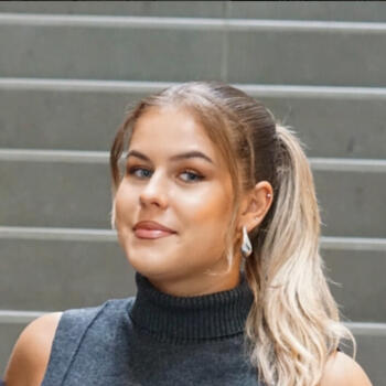 Babysitter in Evere: Lyna