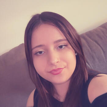 Babysitter in Setúbal: Iara