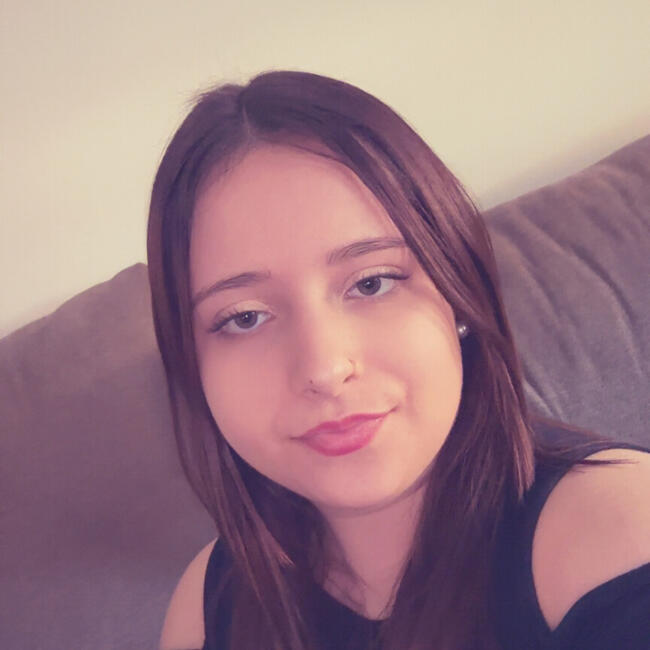 Babysitter in Setúbal: Iara