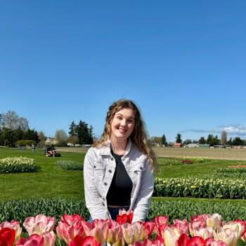 Babysitter in Hamilton: Jordyn