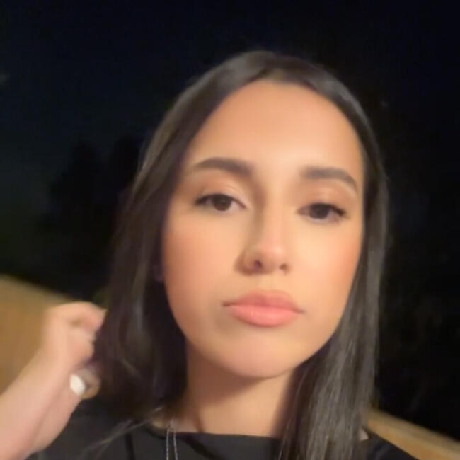 Niñera en Toulouse: Lina