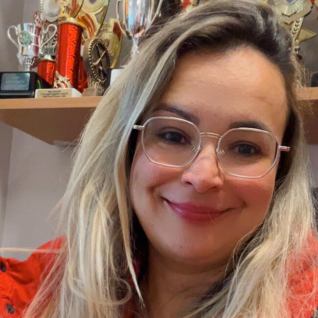 Babysitter in Cork: Letícia