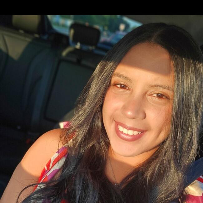 Babysitter in St. Cloud: Susana Daniela