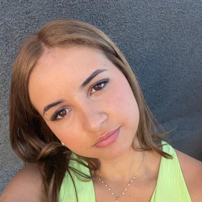 Babysitter in Mariana: Camille