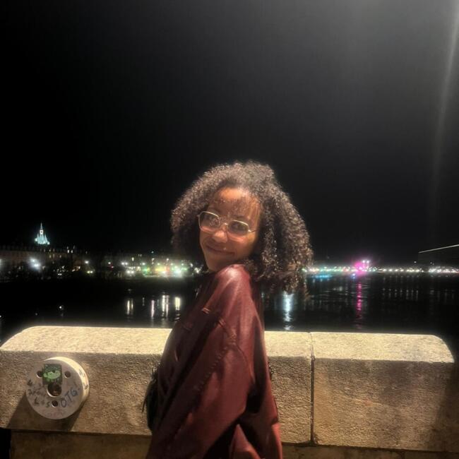 Babysitter in Bordeaux: Gwendoline