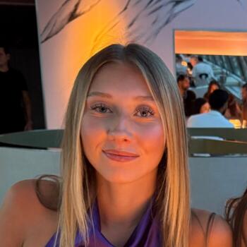 Nanny in Maisons-Alfort: Cloé