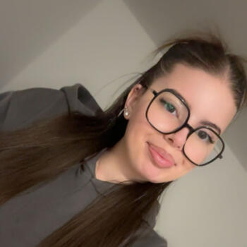 Babysitter in Vaujours: Ines