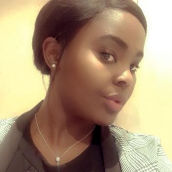 Babysitter in Maia: Avelina