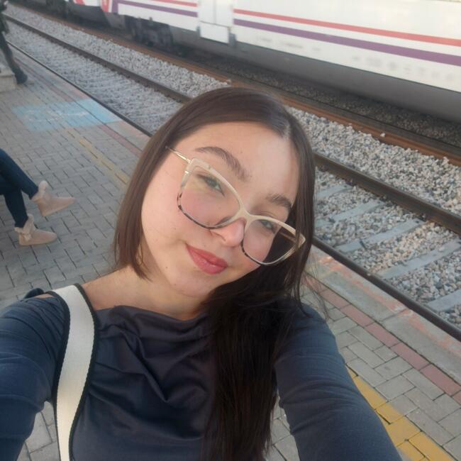 Babysitter in Ciempozuelos: Yulai