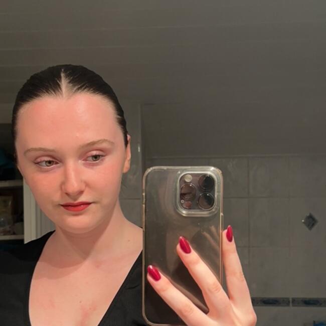 Babysitter in Bonne: Juliette