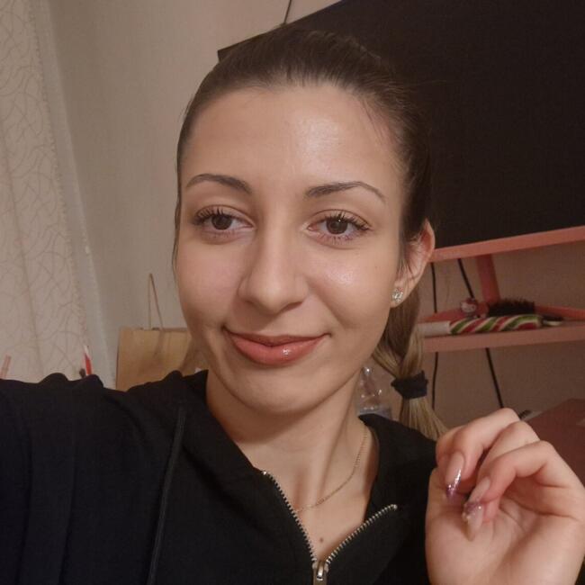 Детегледачка в Пловдив: Dani