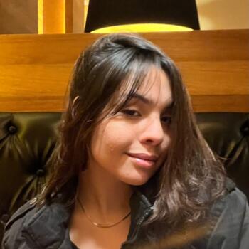 Babysitter in Joinville: Júlia Carolina