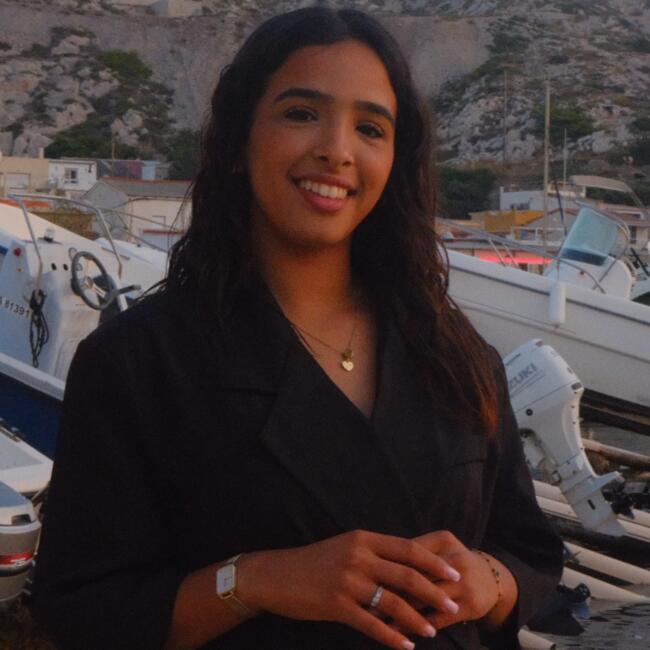 Babysitter in La Penne-sur-Huveaune: Mila