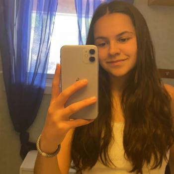 Barnevakt i Drammen: Celina