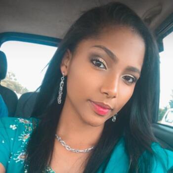 Babysitter in Coimbra: Shadira