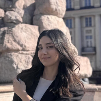 Babysitter in Solna: Sama