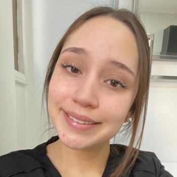 Babysitter Concepción: Emily