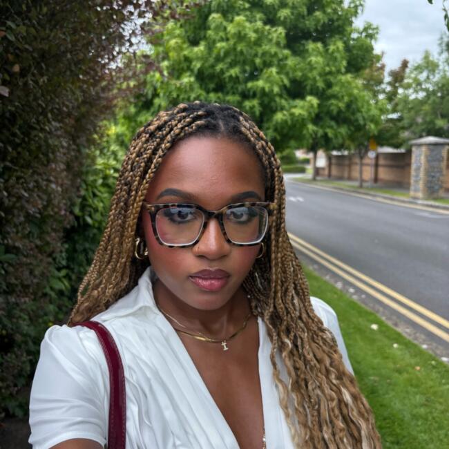 Babysitter in Galway: Itsé