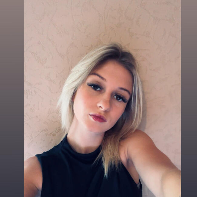 Babysitter in Brügge: Louise