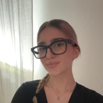 Babysitter a Cremona: Iulia