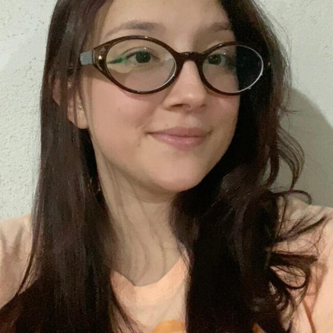 Babysitter in Pouso Alegre: Jayne