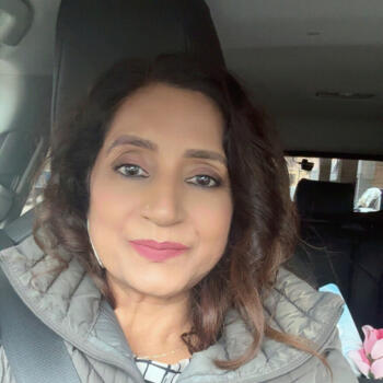 Babysitter Chicago: Manjeet