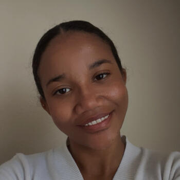 Babysitter in Cork: Ana Beatriz