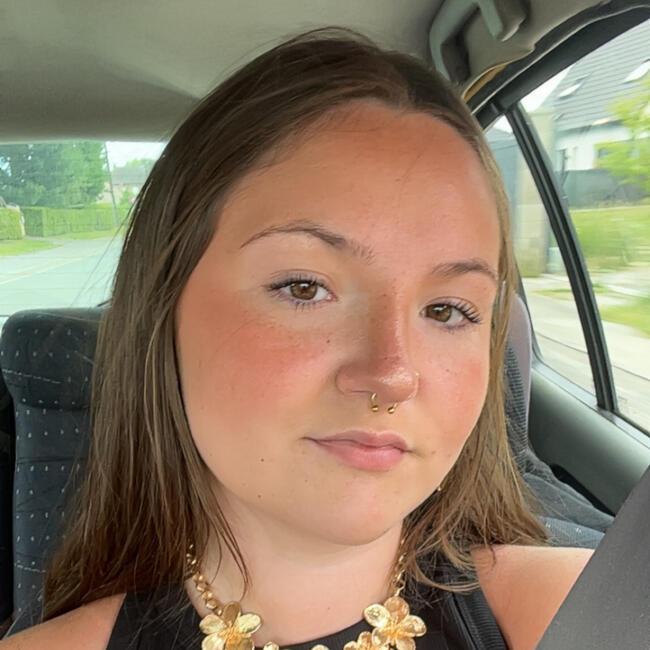 Babysitter in Ferrière-la-Petite: Ines