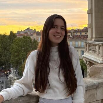 Babysitter Caimari: Estela