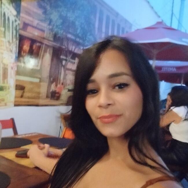 Babysitter in São Pedro da Aldeia: Elayne