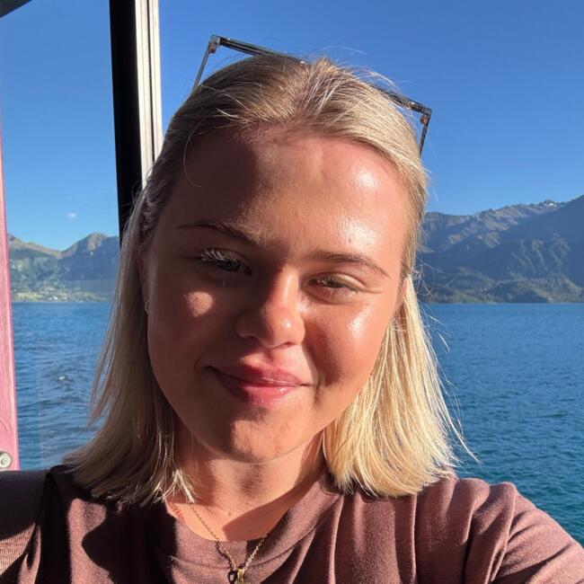 Babysitter in Queenstown: Charlie