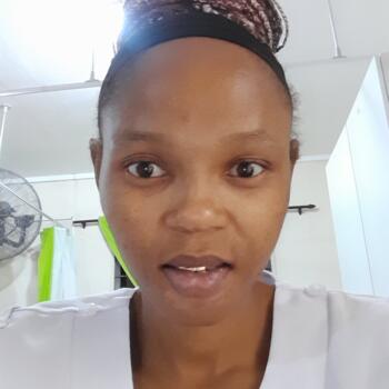 Babysitter in Newlands West: Zakithi