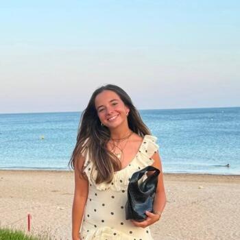 Babysitter in Porto Salvo: Beatriz