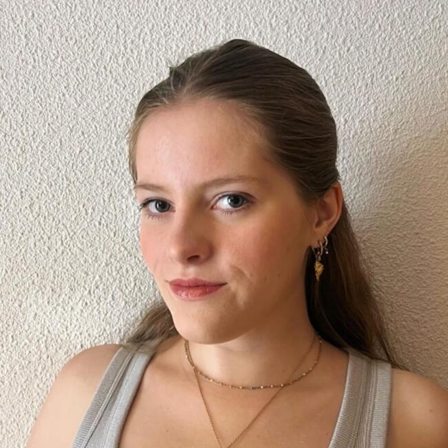 Baby-sitter in Montréal: Meline