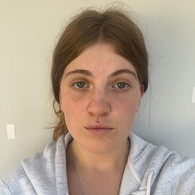 Babysitter in Norwich: Destiny