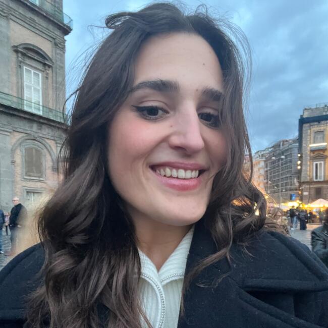 Nanny in Roseto degli Abruzzi: Nicole