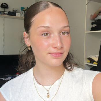 Babysitter Mérignac: Annelieke