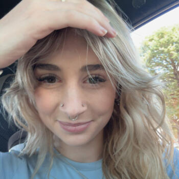 Babysitter in Dubbo: Chloe