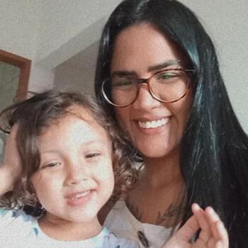 Babá Vila Velha: Suellen