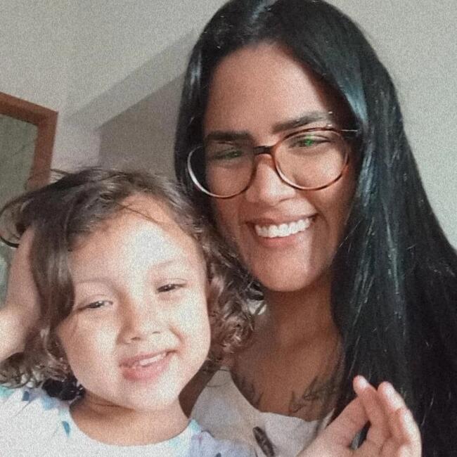 Babá em Vila Velha: Suellen
