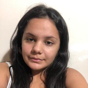 Babá em Camboriú: Julia