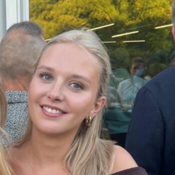 Babysitter in Lierde-Saint-Martin: Hannah-illy