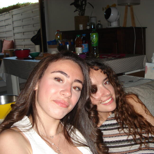 Babysitter in Enghien-les-Bains: Janna