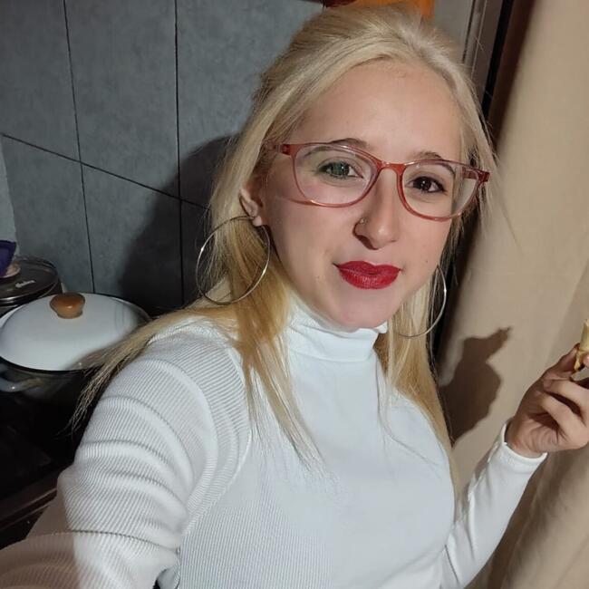 Babysitter in San Fernando: Melina